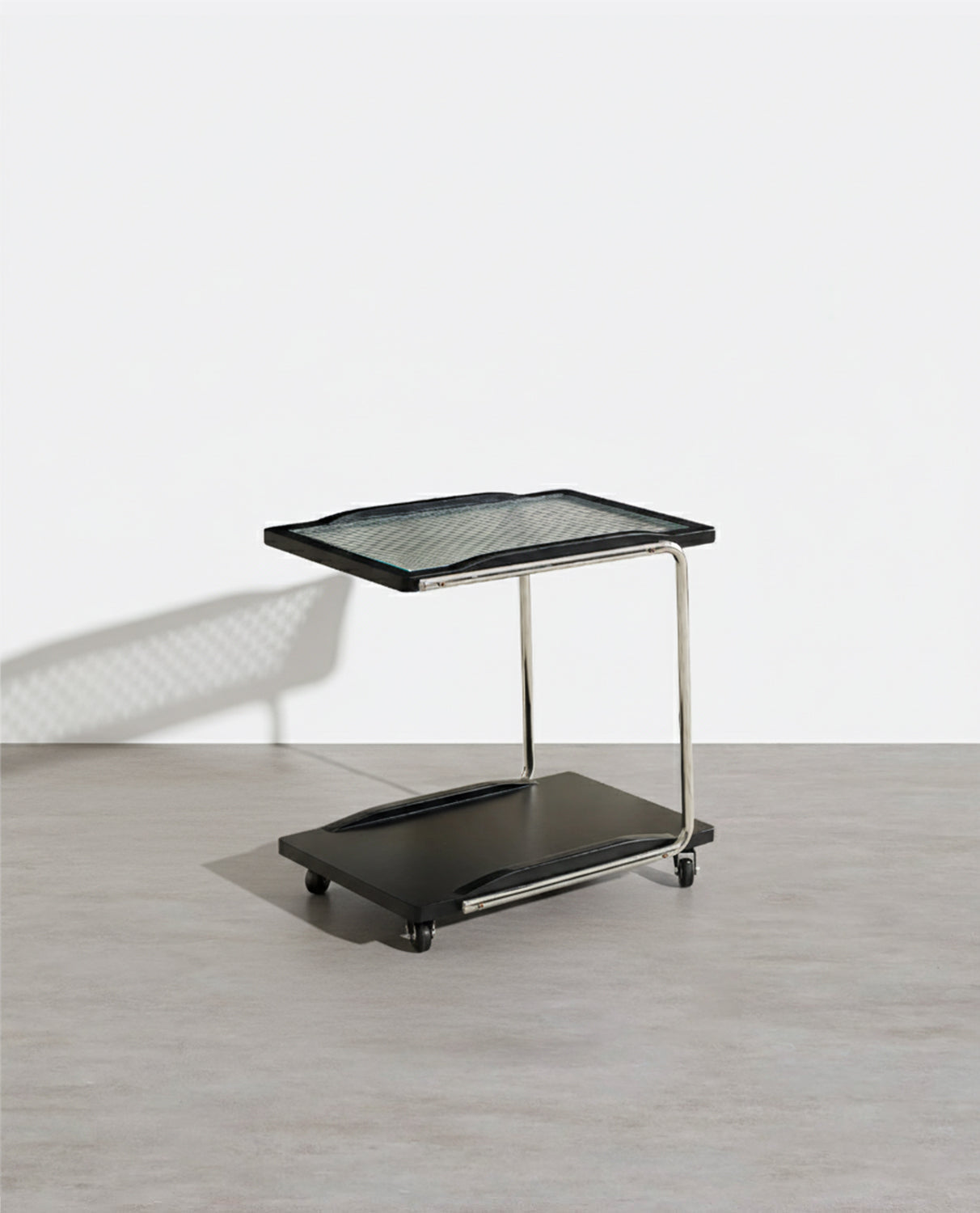 Mesa auxiliar Demetrius, color negro 