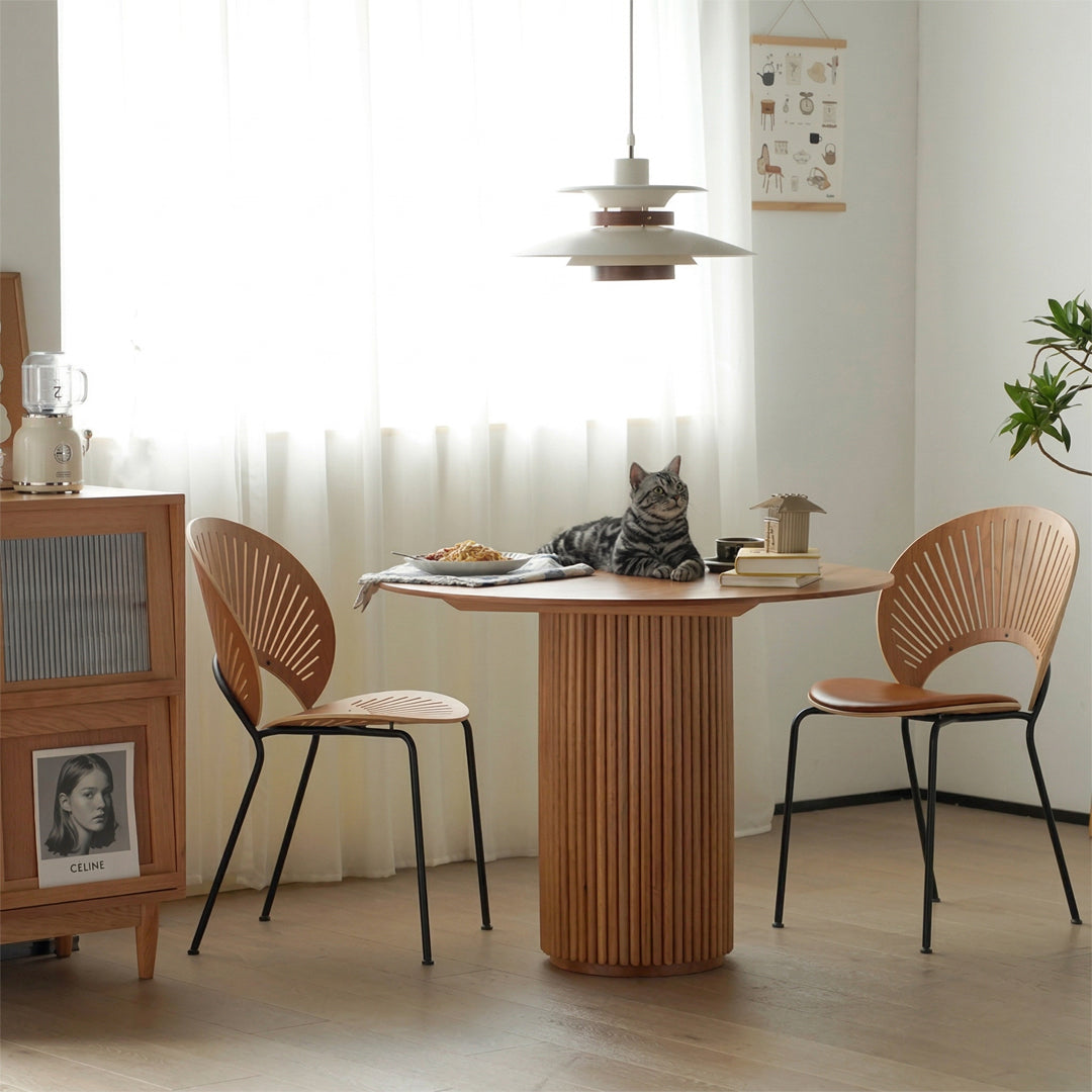 Cane Round Dining Table, Oak dining table detail 3