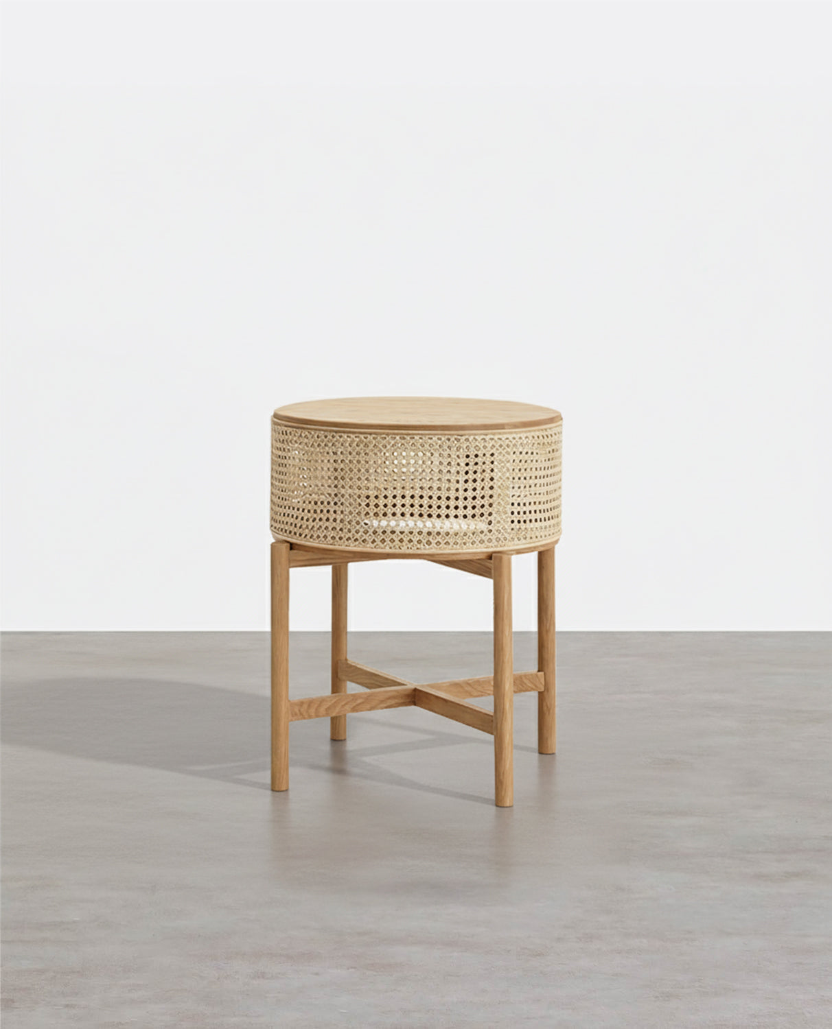 Table d'appoint en rotin Bowden